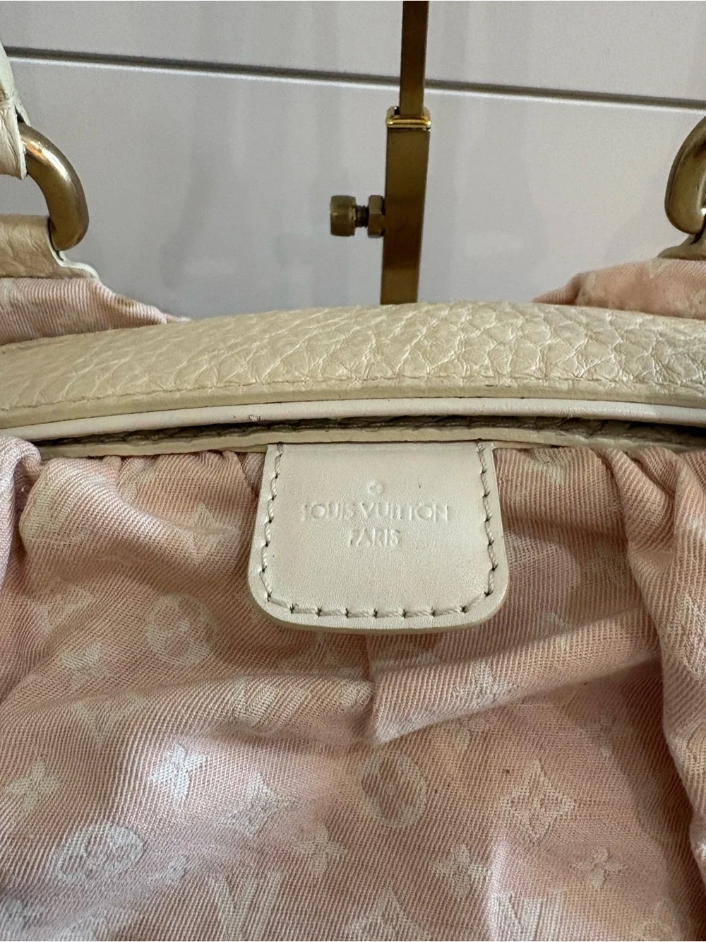 Louis Vuitton mini Lin trapeze GM bag in light pink monogram fabric - Picture 7 of 15